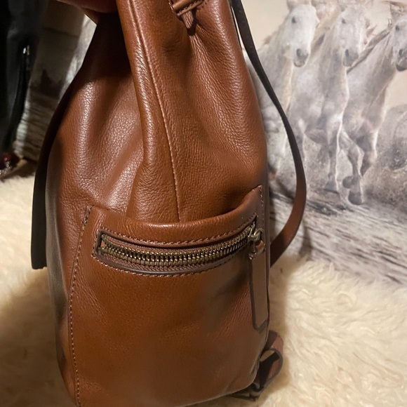 New Fossil leather backpack - Picture 2 of 9